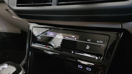 2025-Volkswagen-Polo-Classic-16-Life_8