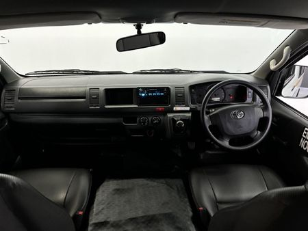 2023-Toyota-Quantum-25-D-4D-Sesfikile-16-seat_12