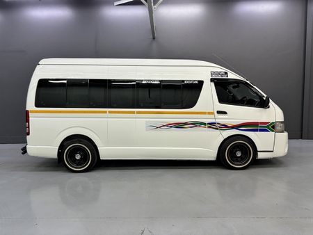2023-Toyota-Quantum-25-D-4D-Sesfikile-16-seat_6