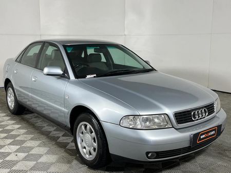 2000-Audi-A4-18_13
