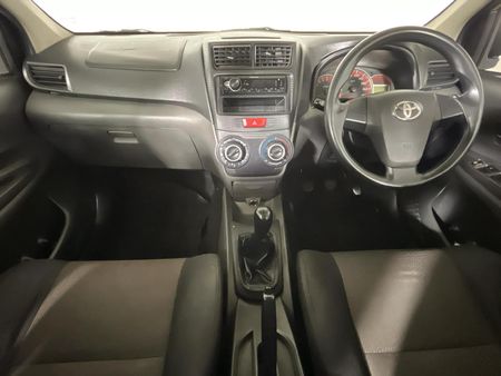 2013-Toyota-Avanza-15-TX_1
