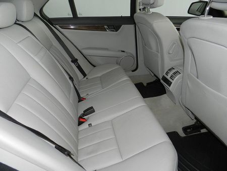 2009-Mercedes-Benz-C-Class-C-280-Elegance-Auto_9