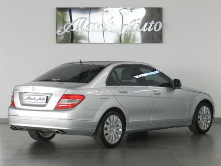 2009-Mercedes-Benz-C-Class-C-280-Elegance-Auto_12