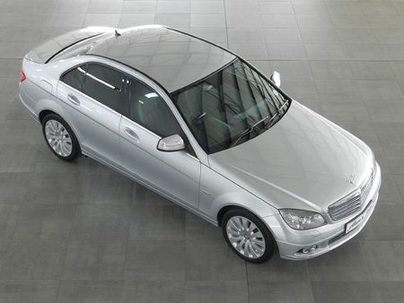 2009-Mercedes-Benz-C-Class-C-280-Elegance-Auto_4