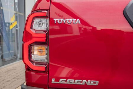2022-Toyota-Hilux-28-GD-6-Raised-Body-Legend-Auto-Double-Cab_10