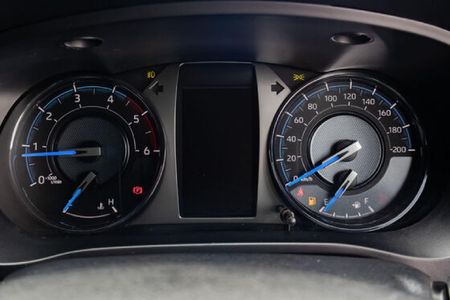 2022-Toyota-Hilux-28-GD-6-Raised-Body-Legend-Auto-Double-Cab_16