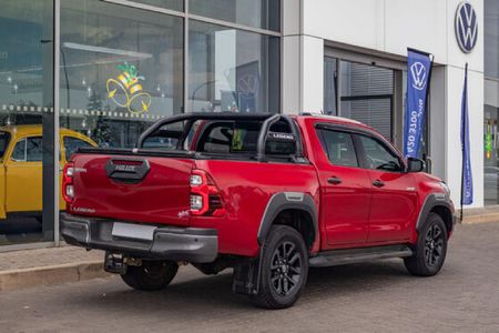 2022-Toyota-Hilux-28-GD-6-Raised-Body-Legend-Auto-Double-Cab_6