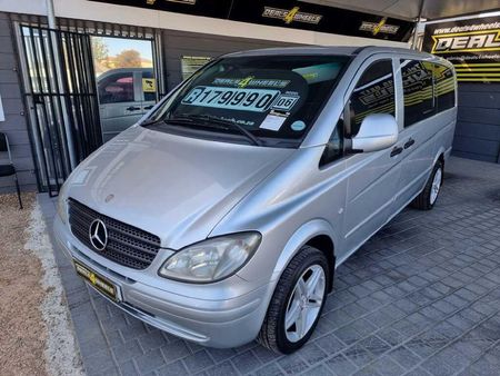 2005-Mercedes-Benz-Vito-115-CDI-CrewBus_1