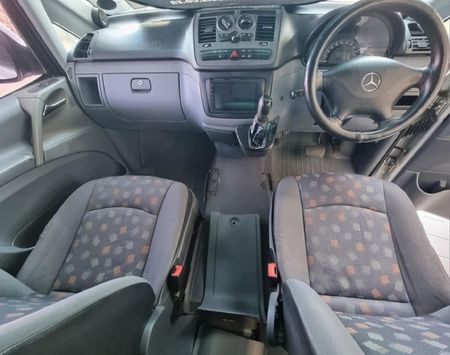 2005-Mercedes-Benz-Vito-115-CDI-CrewBus_7