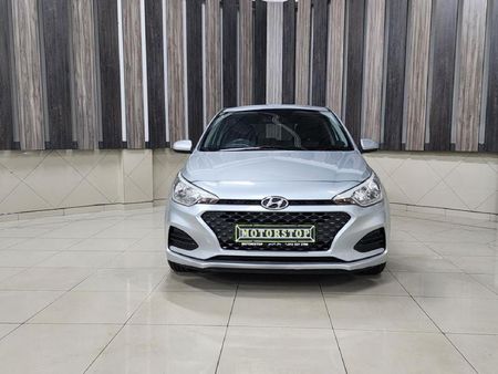 2020-Hyundai-i20-12-Motion_1