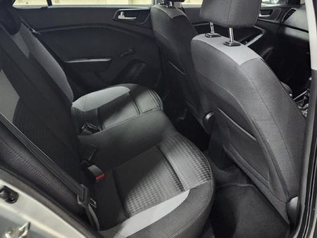 2020-Hyundai-i20-12-Motion_7