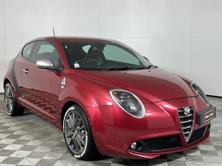 2014-Alfa-Romeo-MiTo-14T-Multiair-Quadrifoglio-Verde-Sport_9
