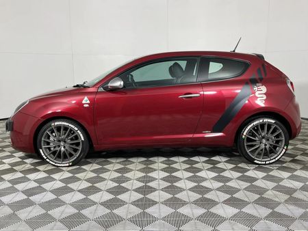 2014-Alfa-Romeo-MiTo-14T-Multiair-Quadrifoglio-Verde-Sport_12
