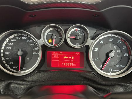 2014-Alfa-Romeo-MiTo-14T-Multiair-Quadrifoglio-Verde-Sport_1