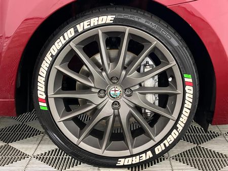 2014-Alfa-Romeo-MiTo-14T-Multiair-Quadrifoglio-Verde-Sport_3