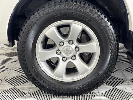 2009-Toyota-Land-Cruiser-Prado-40-V6-VX-Auto_4