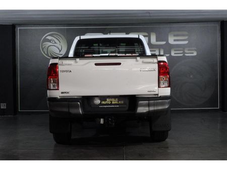 2017-Toyota-Hilux-24-GD-6-SRX-4x4-Single-Cab_3