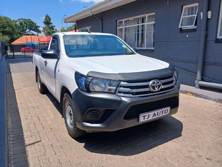 2016-Toyota-Hilux-24-GD-Single-Cab_2