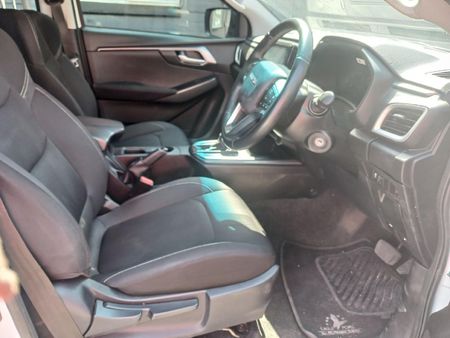 2023-Isuzu-D-Max-19-DDI-HR-X-Rider-4x4-Auto-Double-Cab_2