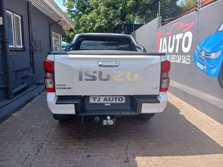 2023-Isuzu-D-Max-19-DDI-HR-X-Rider-4x4-Auto-Double-Cab_8