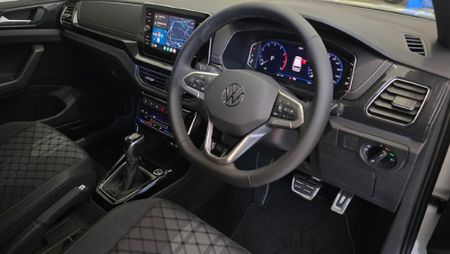 2025-Volkswagen-T-Cross-10-TSI-R-Line-Auto_16