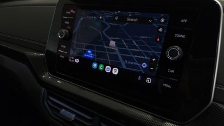 2025-Volkswagen-T-Cross-10-TSI-R-Line-Auto_23