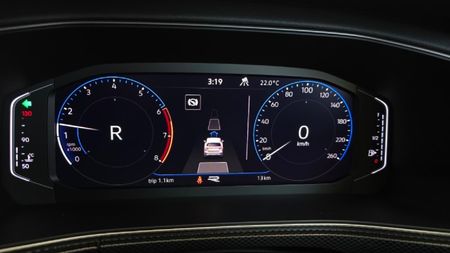 2025-Volkswagen-T-Cross-10-TSI-R-Line-Auto_35