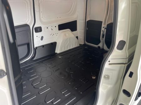 2024-Fiat-Doblo-Cargo-Maxi-16-MultiJet-Panel-Van_8