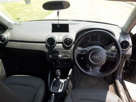 2017-Audi-A1-Sportback-14-TFSI-SE-Auto-30-TFSI_5