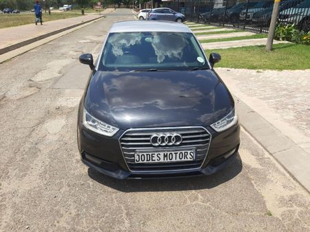 2017-Audi-A1-Sportback-14-TFSI-SE-Auto-30-TFSI_8