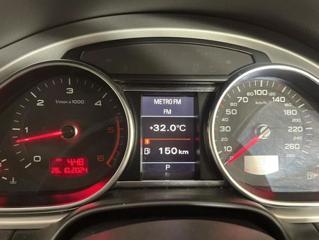 2011-Audi-Q7-42-TDI-V8-quattro-Auto_2