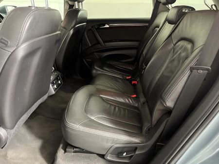 2011-Audi-Q7-42-TDI-V8-quattro-Auto_3