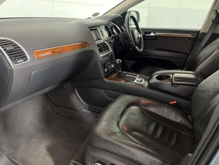 2011-Audi-Q7-42-TDI-V8-quattro-Auto_4