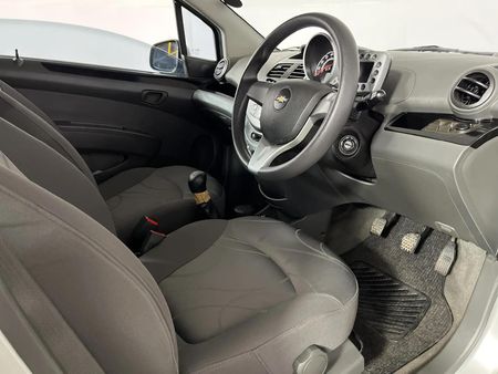 2010-Chevrolet-Spark-12-LS_9