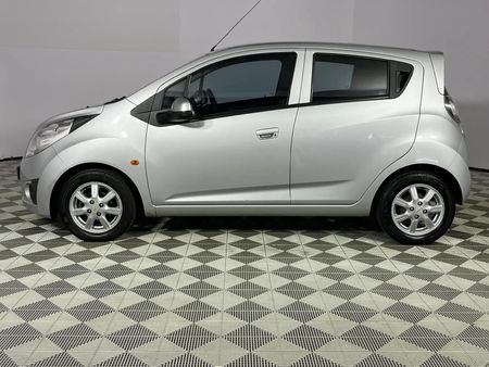 2010-Chevrolet-Spark-12-LS_16