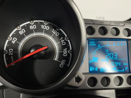 2010-Chevrolet-Spark-12-LS_2