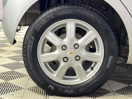 2010-Chevrolet-Spark-12-LS_7