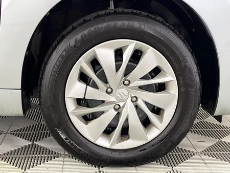 2023-Suzuki-Baleno-15-GL_5