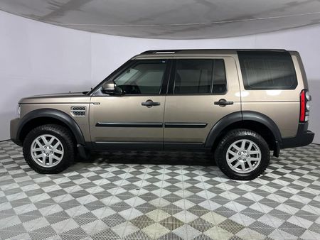 2014-Land-Rover-Discovery-4-30-TD-V6-XS-155kW_17