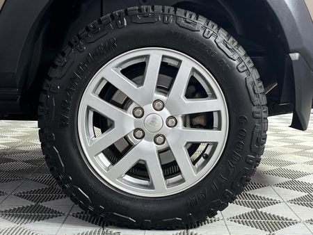 2014-Land-Rover-Discovery-4-30-TD-V6-XS-155kW_6