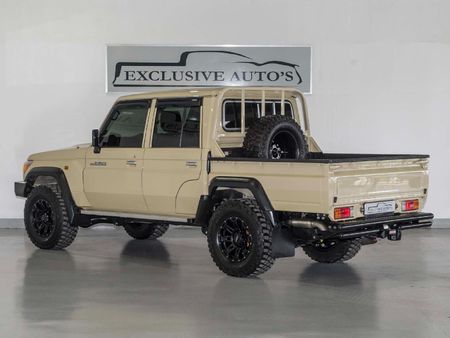 2023-Toyota-Land-Cruiser-79-45-D-Double-Cab_2