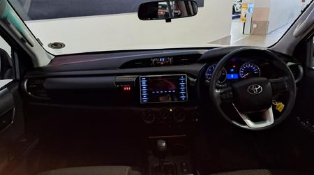2018-Toyota-Hilux-24-GD-6-SRX-4x4-Double-Cab-Auto_7