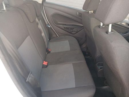 2017-Ford-Fiesta-14-Ambiente-5-dr_10