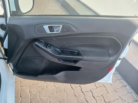 2017-Ford-Fiesta-14-Ambiente-5-dr_11