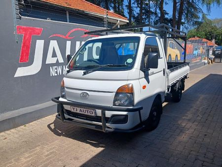 2018-Hyundai-H100-Bakkie-26D-Dropside_0