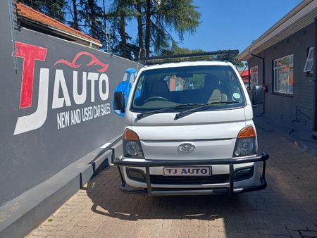 2018-Hyundai-H100-Bakkie-26D-Dropside_2