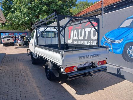 2018-Hyundai-H100-Bakkie-26D-Dropside_6