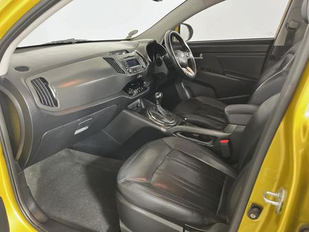 2012-Kia-Sportage-20-Auto_8