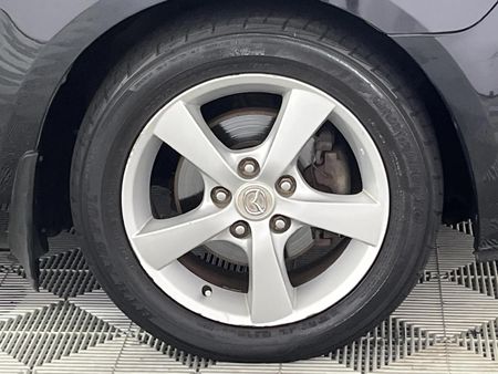2006-Mazda-3-16-Active_5