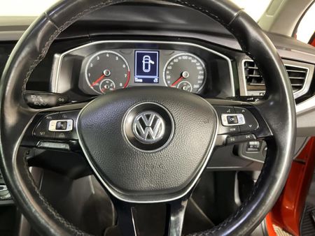 2020-Volkswagen-Polo-10-TSI-Highline-Auto-85kW_11